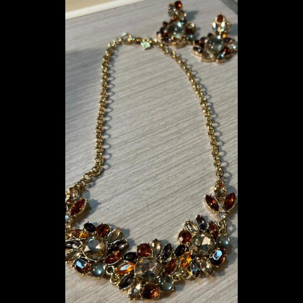 Vintage Banana Republic Flower Crystal Multicolor Fan Necklace NWT